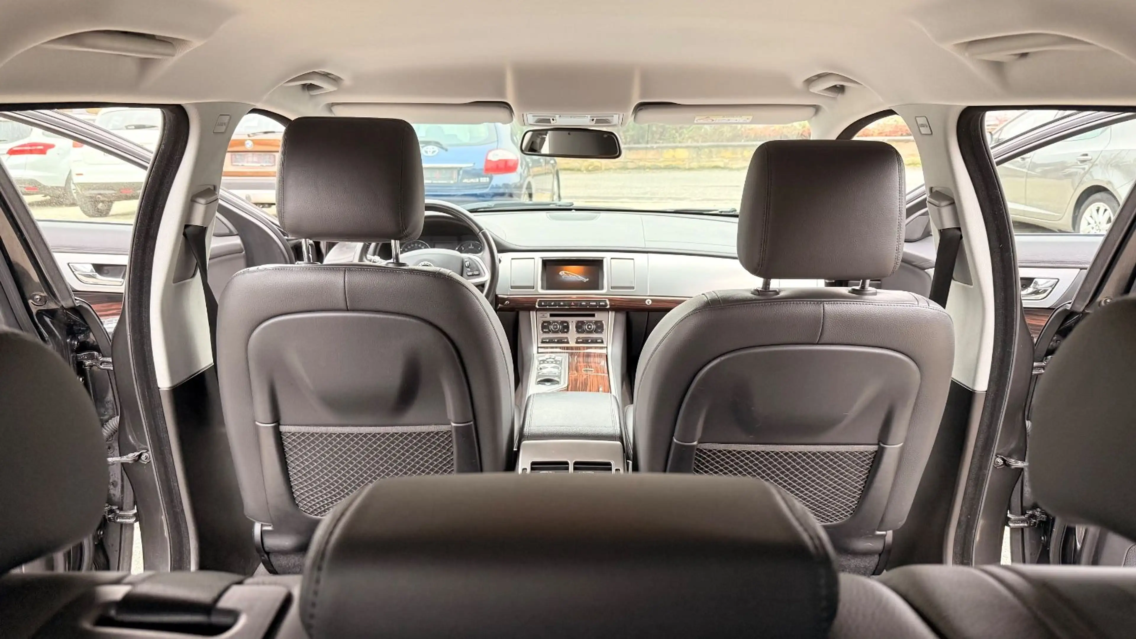 Jaguar XF Sportbrake 2.2 Diesel — photo 19