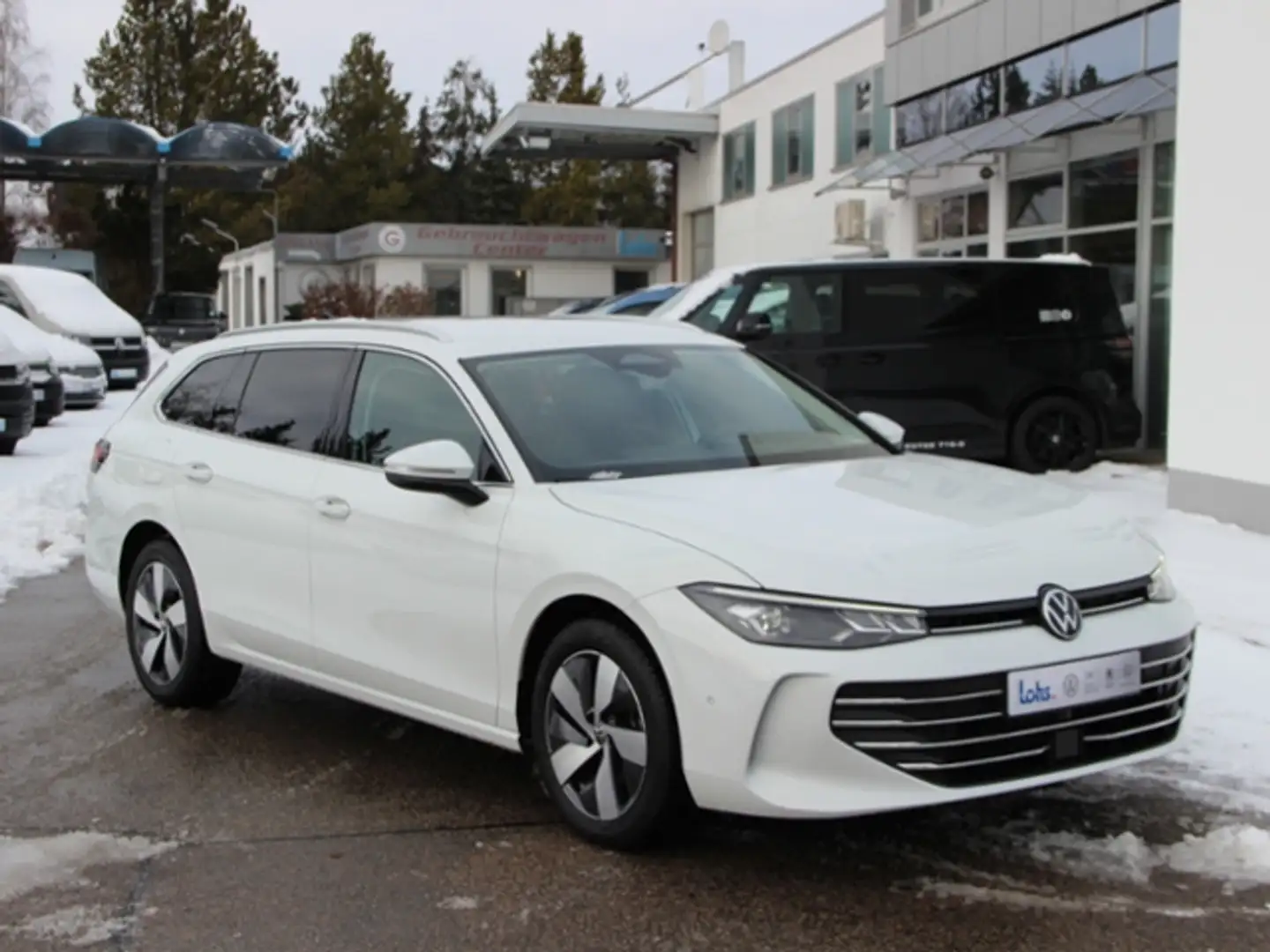 Volkswagen Passat Variant 1.5 eTSI DSG Business KLIMA LED NAVI ALU Weiß - 2