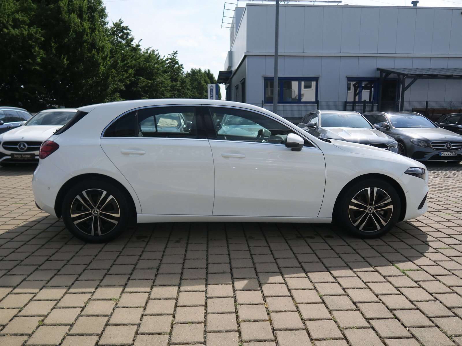 Mercedes-Benz A 180