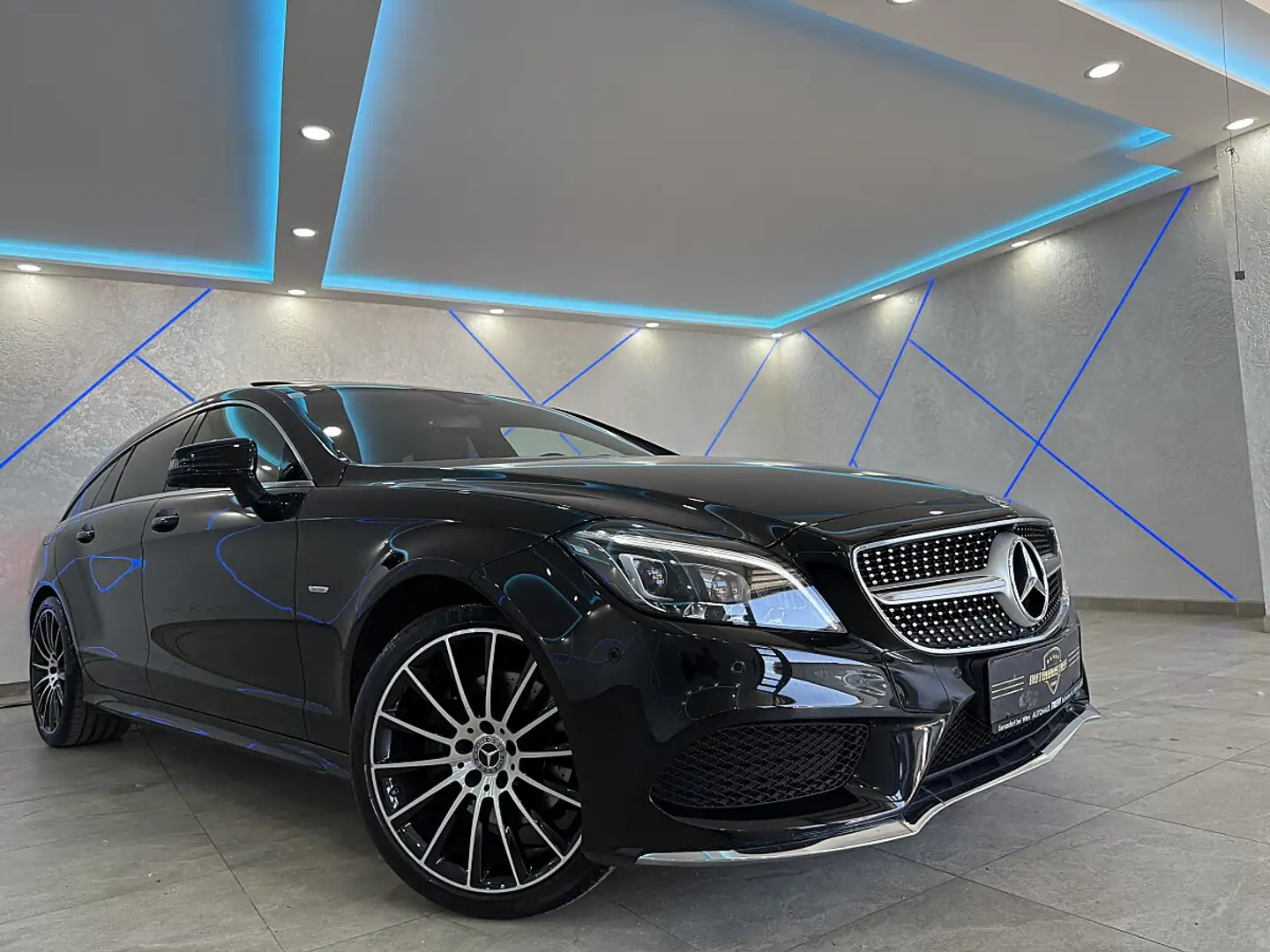 Mercedes-Benz CLS 250 d 4MATIC Shooting Brake Aut.*AMG-LINE*SHD*360° ... Schwarz - 1
