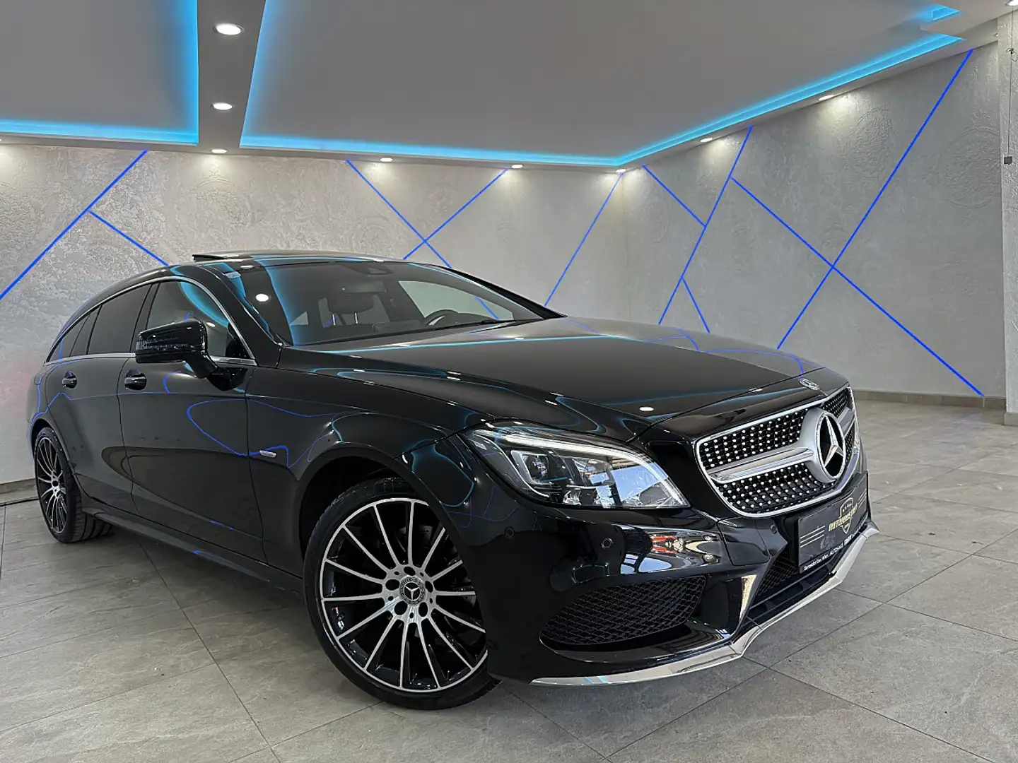Mercedes-Benz CLS 250 d 4MATIC Shooting Brake Aut.*AMG-LINE*SHD*360° ... Schwarz - 2