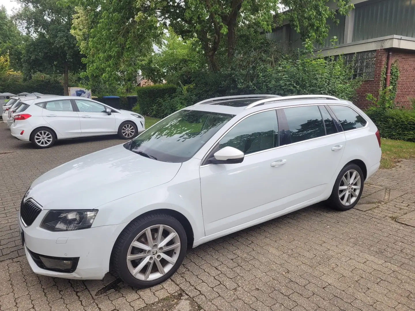 Skoda Octavia Combi 1.6 TDI Green tec DSG Ambition - 2