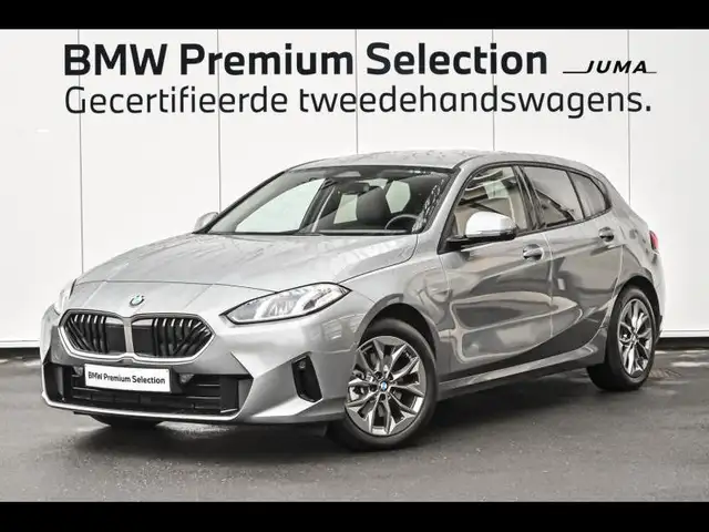 BMW 120 i Hatch - Automaat