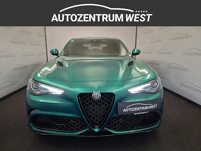 Alfa Romeo Giulia Quadrifoglio 2,9 Alfa 510 ATX RWD...AKRAPOVIC, ... Ansicht 3
