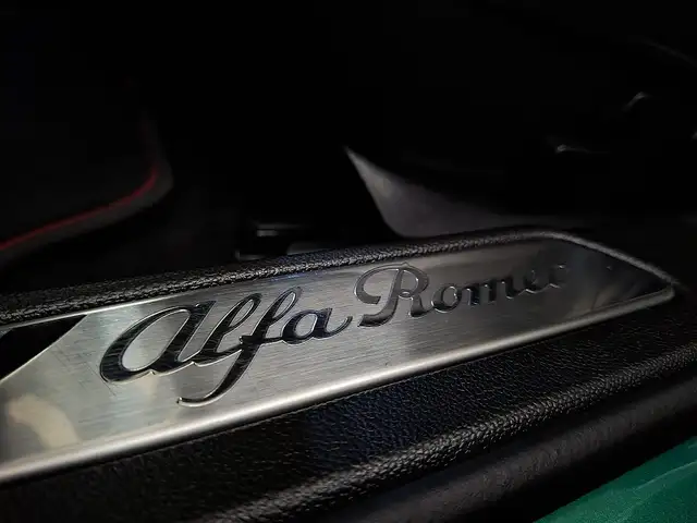Alfa Romeo Giulia Quadrifoglio 2,9 Alfa 510 ATX RWD...AKRAPOVIC, ... Ansicht 26