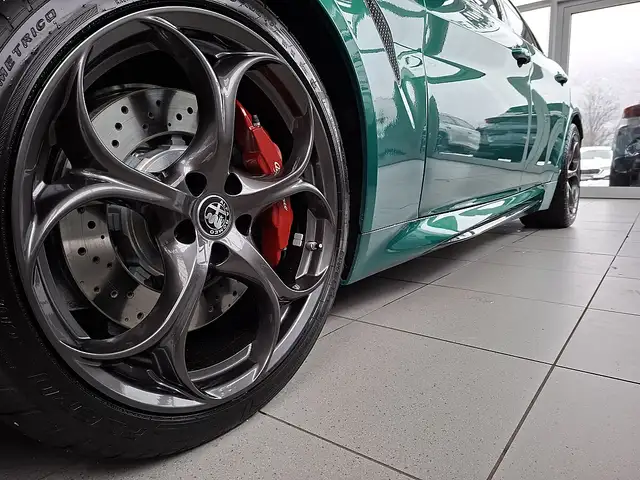 Alfa Romeo Giulia Quadrifoglio 2,9 Alfa 510 ATX RWD...AKRAPOVIC, ... Ansicht 10