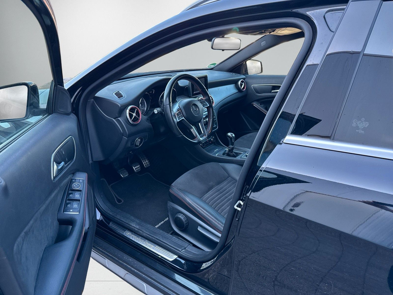 Mercedes-Benz GLA 200 GLA GLA 200 — photo 11