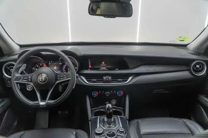 Alfa Romeo Stelvio 2.2 DIESEL EXECUTIVE Q4 2020, foto 21