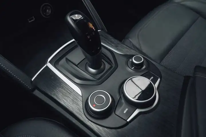 Alfa Romeo Stelvio 2.2 DIESEL EXECUTIVE Q4 2020, foto 14