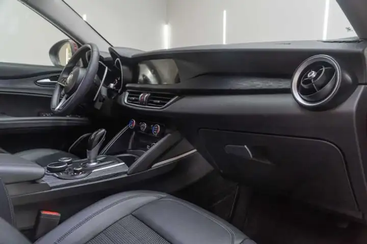 Alfa Romeo Stelvio 2.2 DIESEL EXECUTIVE Q4 2020, foto 23