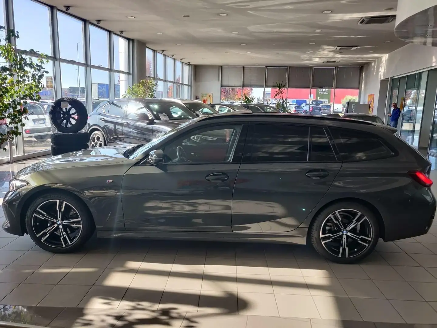 BMW 320 tel 3498535420 Serie 320d Touring 48V MSport auto Gris - 2