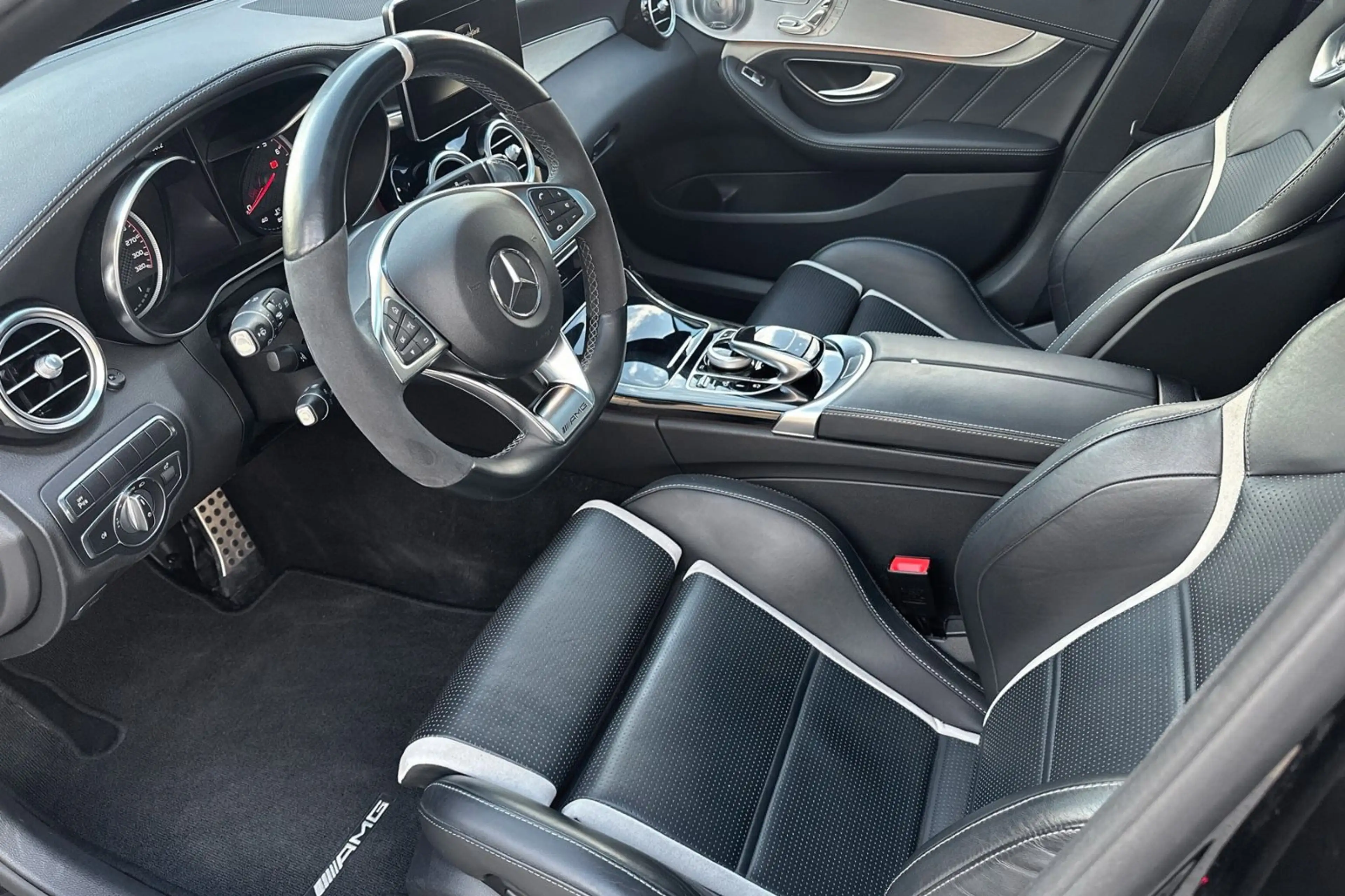 Mercedes-Benz C 63 AMG C63 S AMG T*Perf-Sitze&AGA*Burmest*Pano*Ambient — photo 11