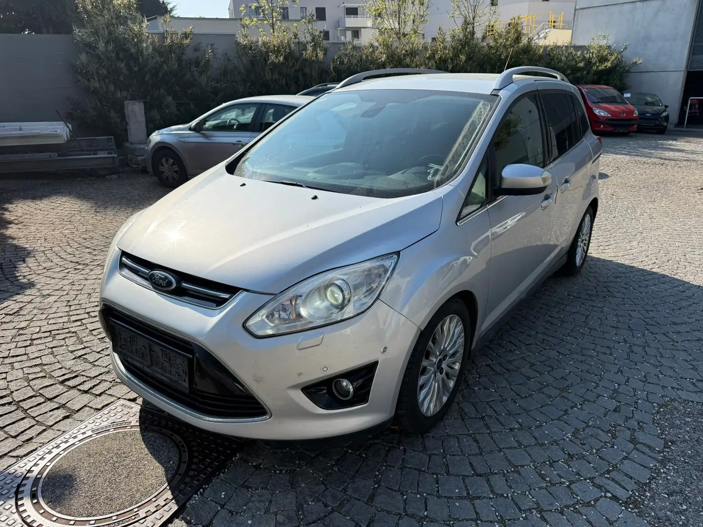 Ford Grand C-Max Titanium 1,6 EcoBoost //EXPORT oder HÄNDLER// Silber - 1