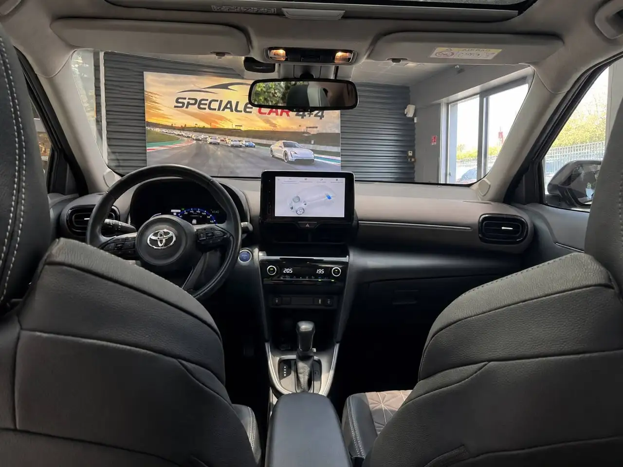 Toyota Yaris Cross 1.5h Lounge fwd 116cv e-cvt, миниатюра 6