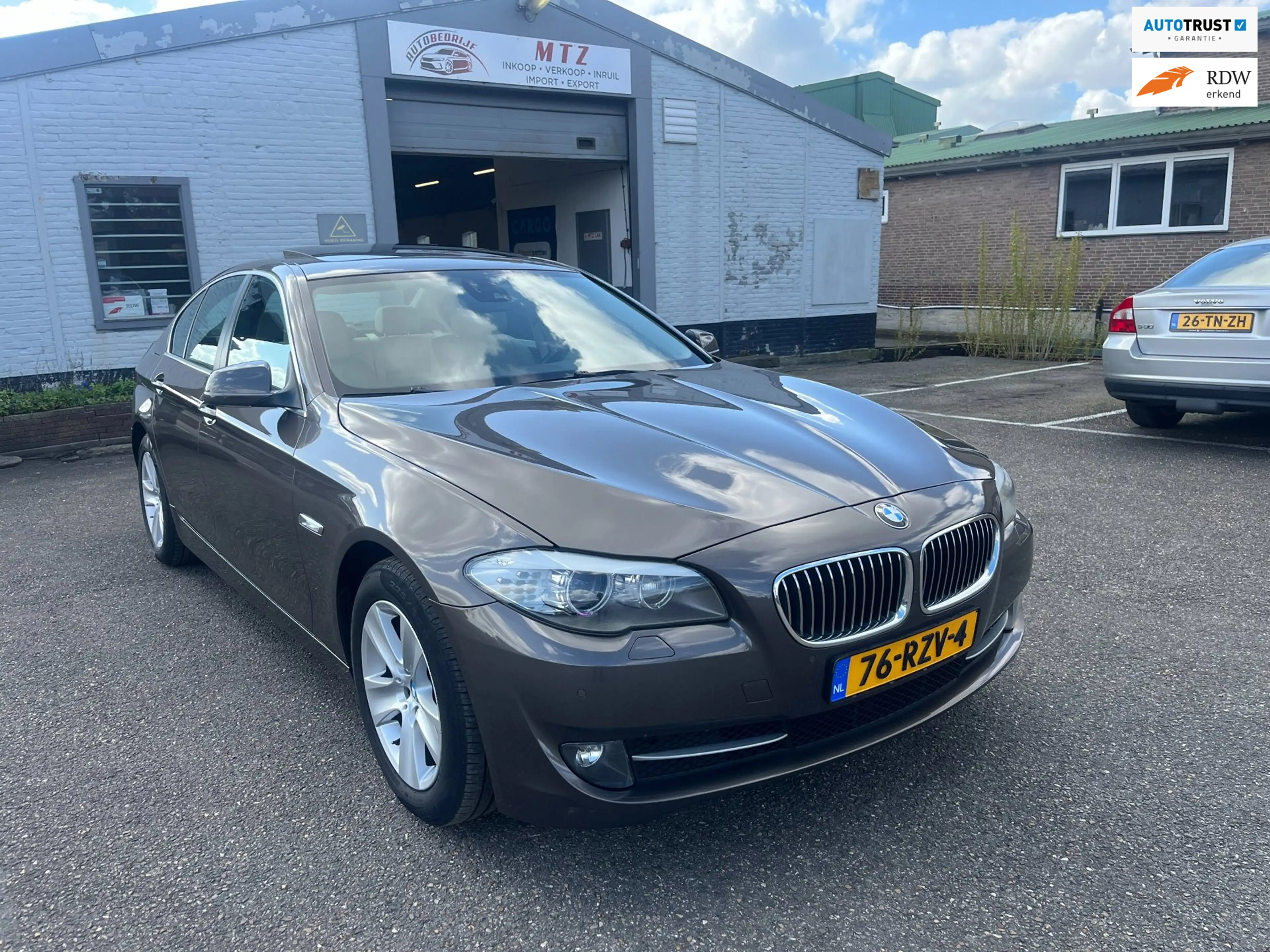 BMW 523 5-serie 523i High Executive Volledig uitgevoerd |