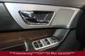 Jaguar XF 2.2 L Diesel Sportbrake Schwarz - thumbnail 18