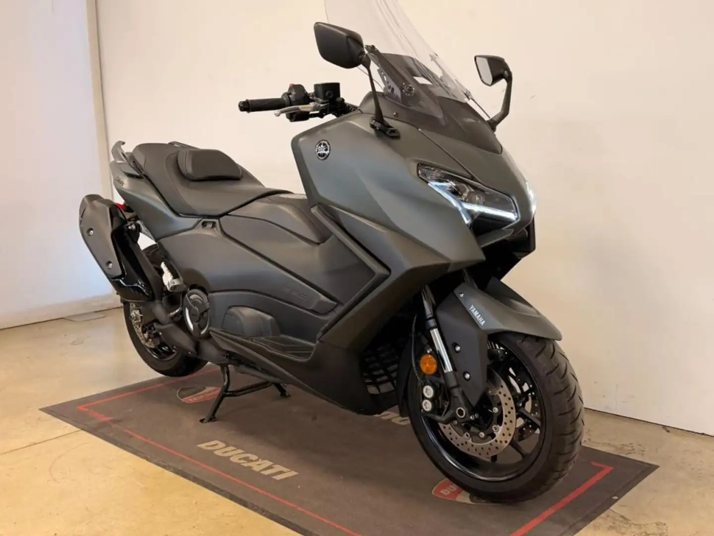 Yamaha T Max 560 Verde - 2