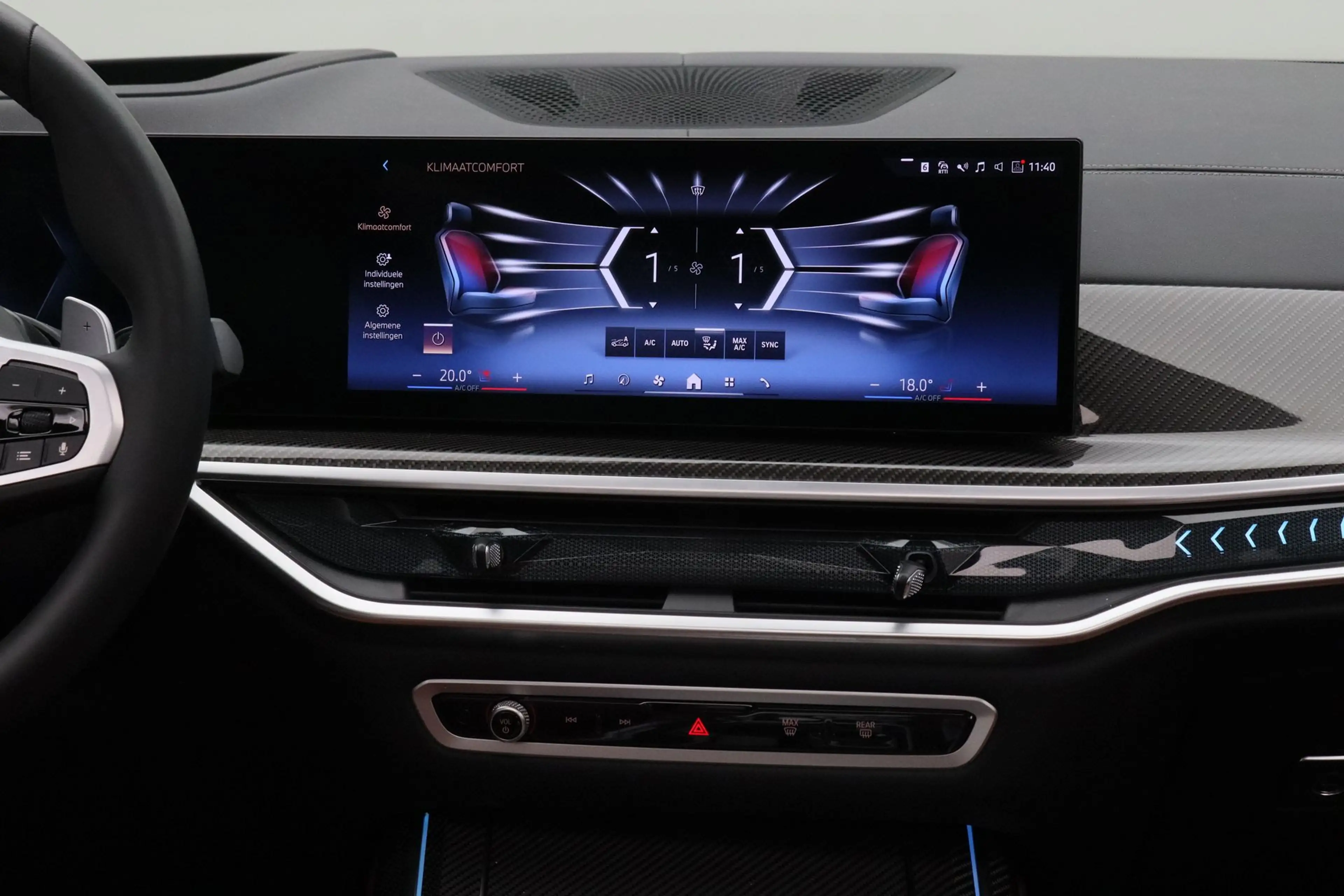 BMW X7 xDrive40i — photo 12