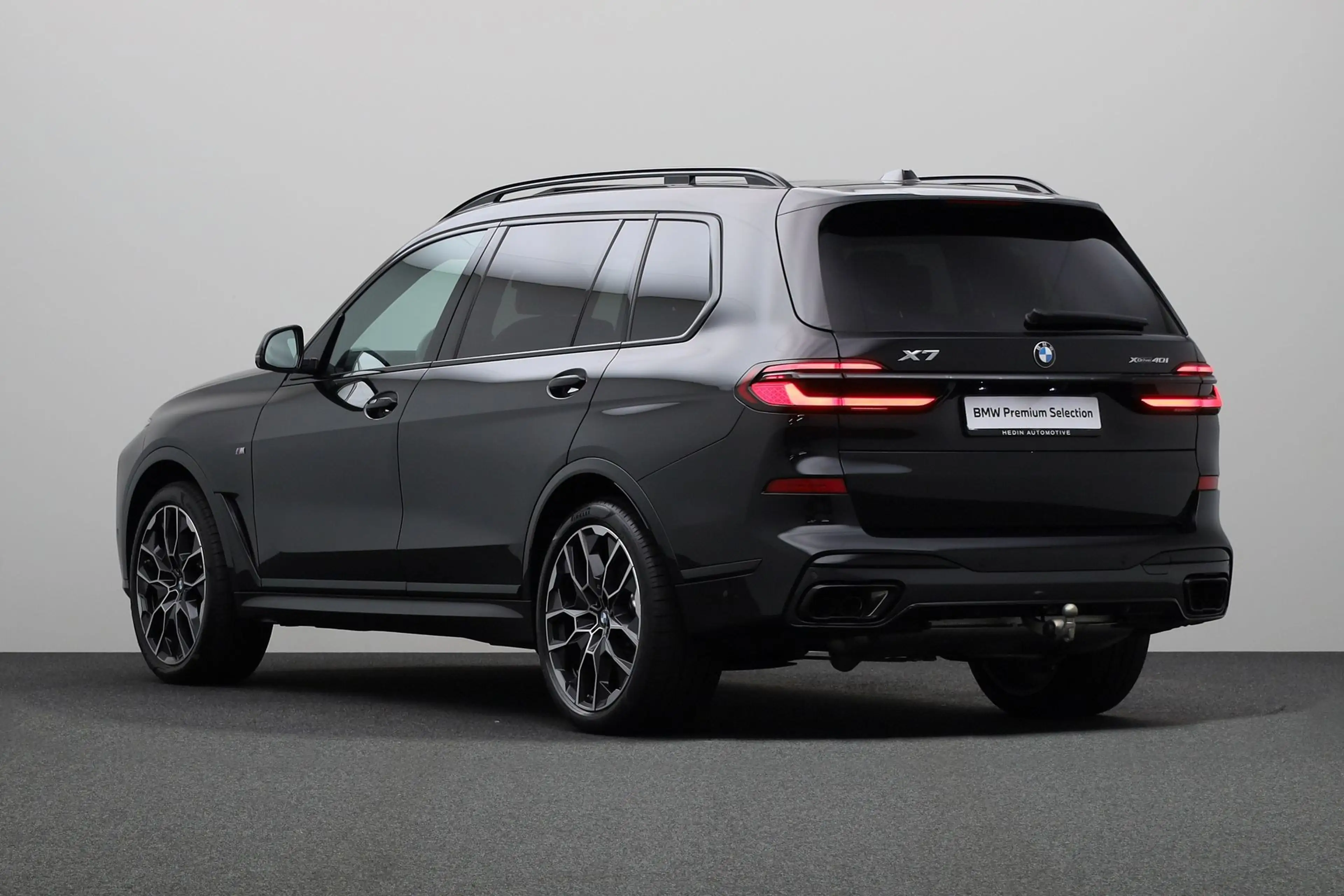 BMW X7 xDrive40i — photo 10