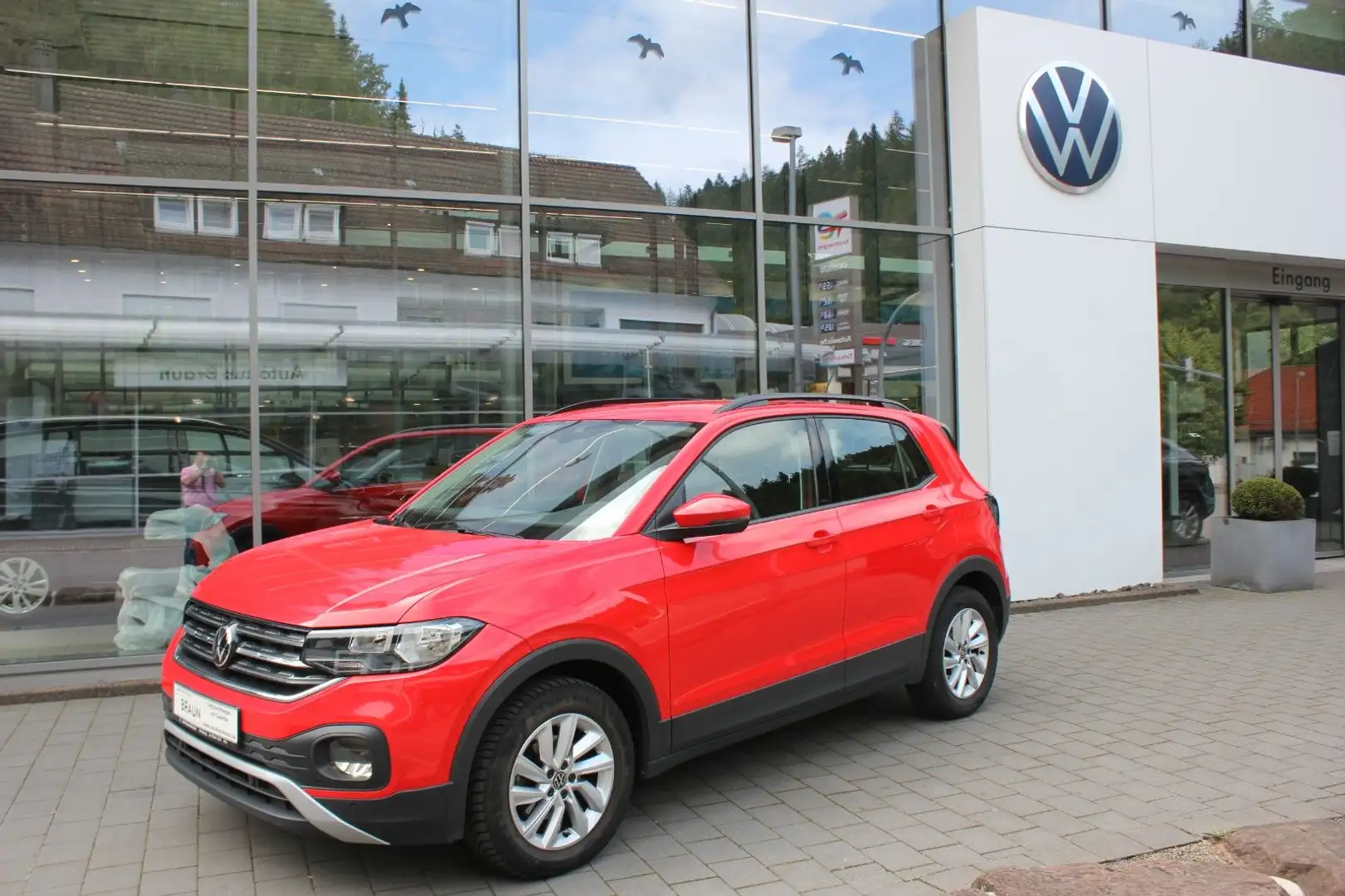 Volkswagen T-Cross Life 1.5 TSI DSG Klima,Navi,PDC,SHZ,ACC Rot - 1