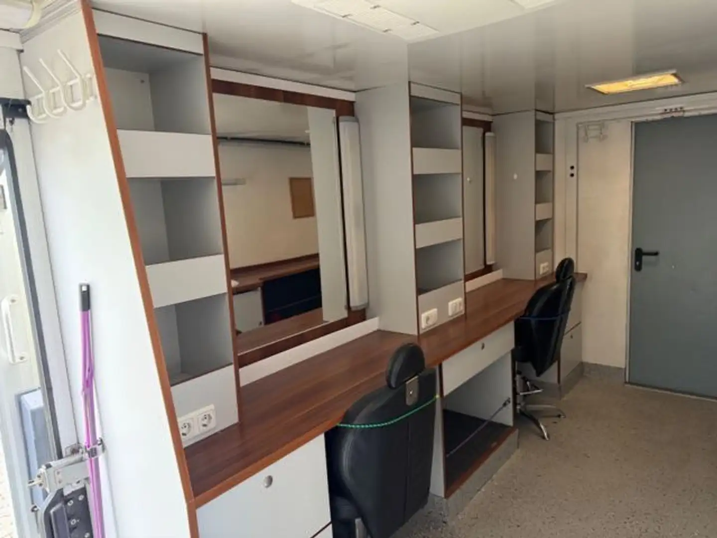 Iveco Mobil Friseursalon bijela - 2