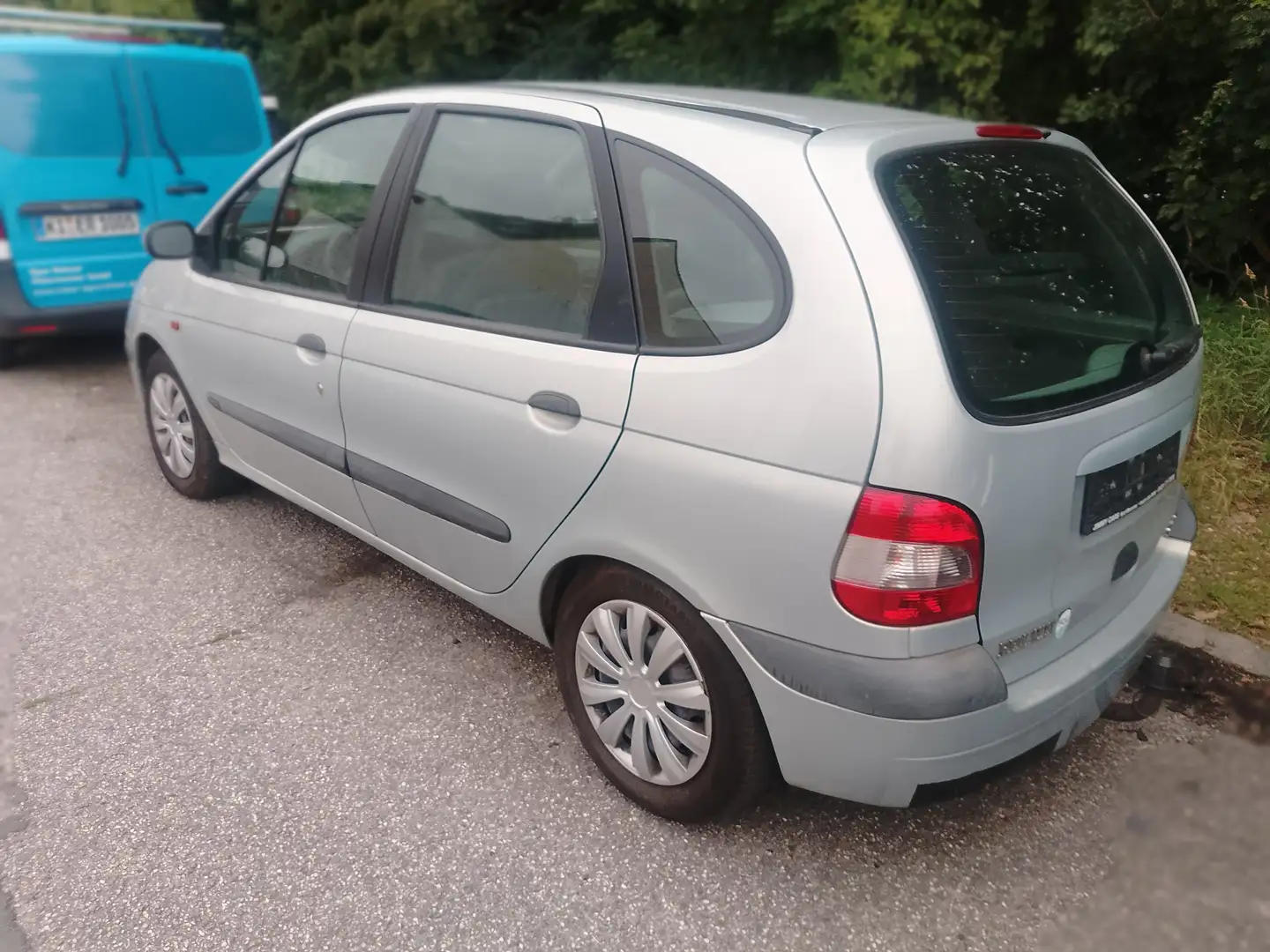 Renault Scenic 1.6 ,Automatik,AHK,Tüv NEU Argento - 1
