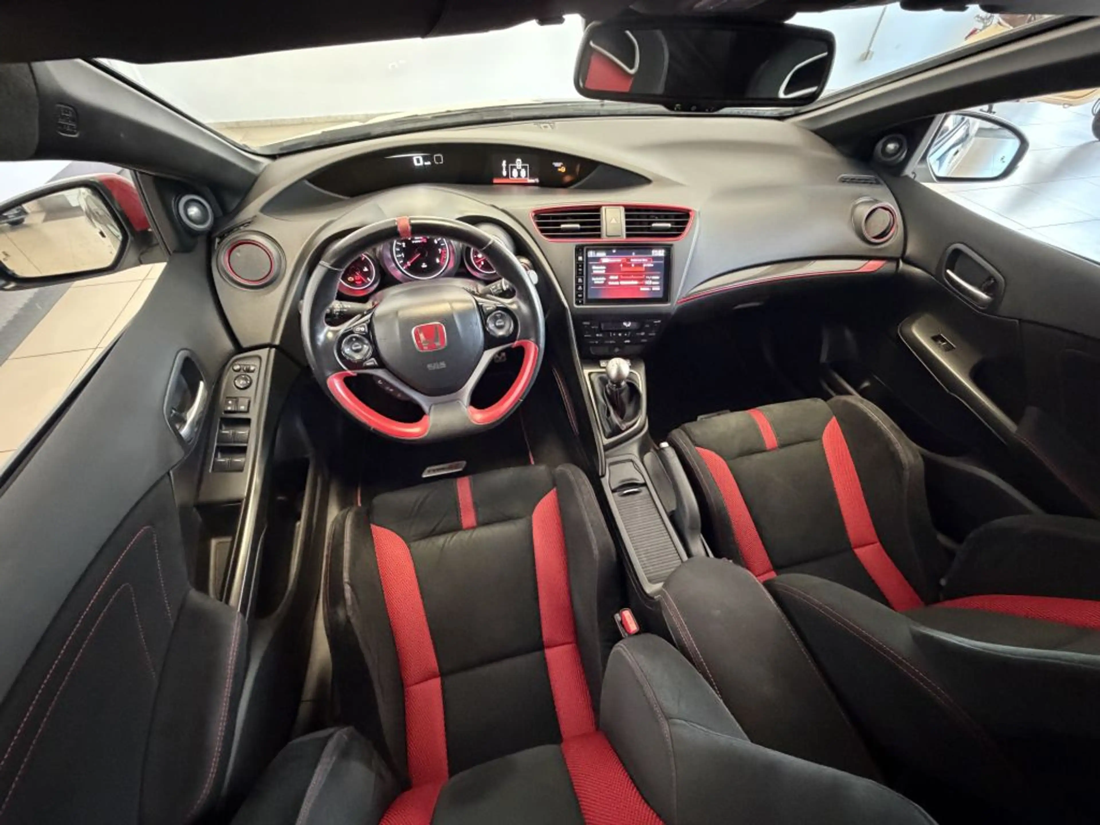 Honda Civic 2.0 VTEC Turbo Type R Final Edition — photo 15