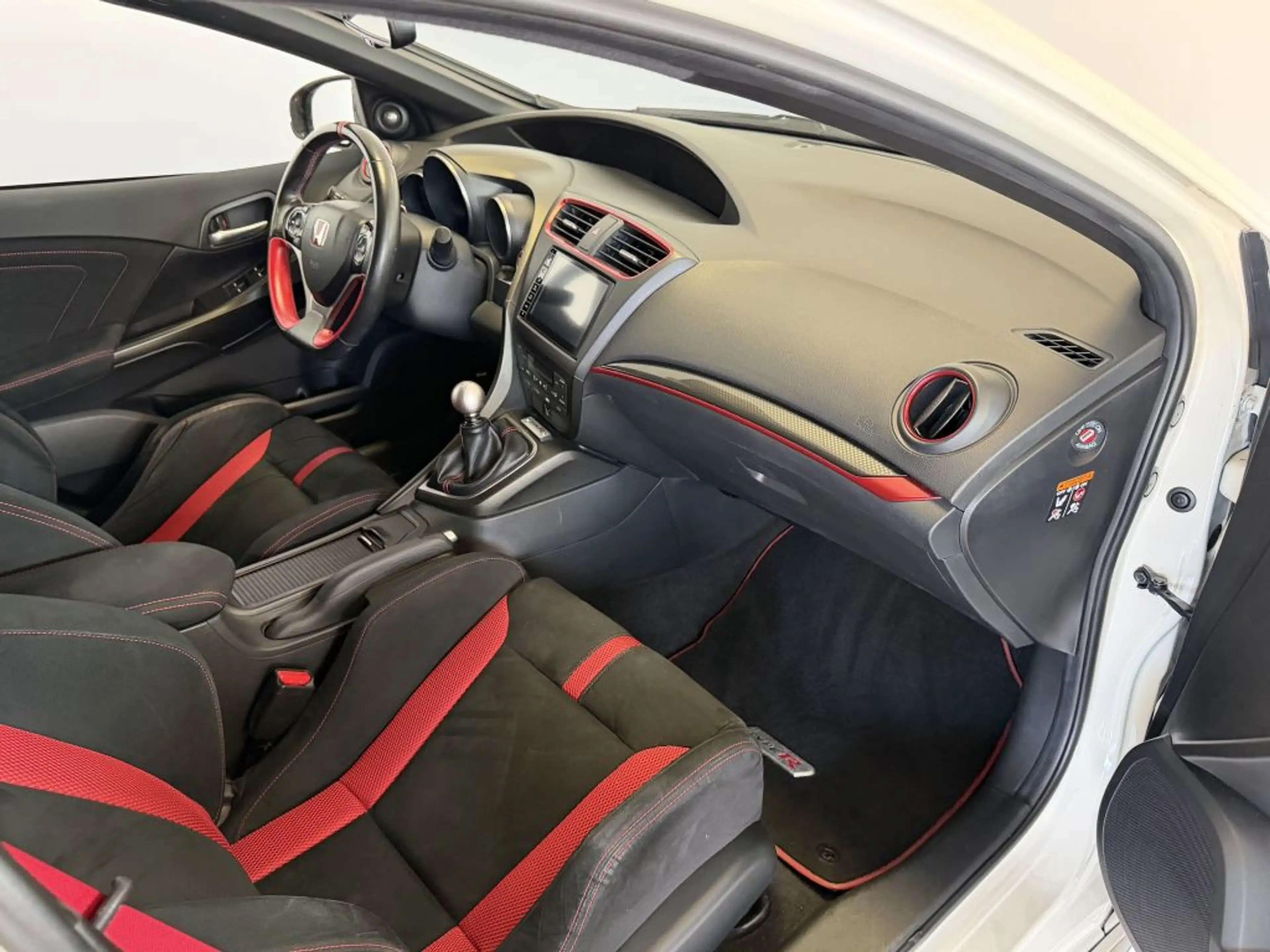 Honda Civic 2.0 VTEC Turbo Type R Final Edition — photo 12