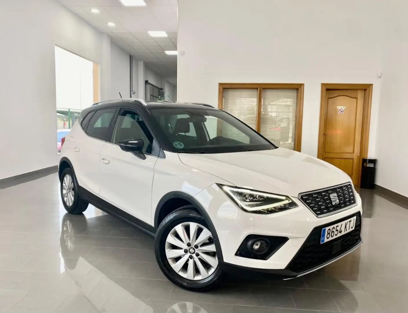 SEAT Arona 1.6TDI CR S&S Xcellence 115 Blanco - 1