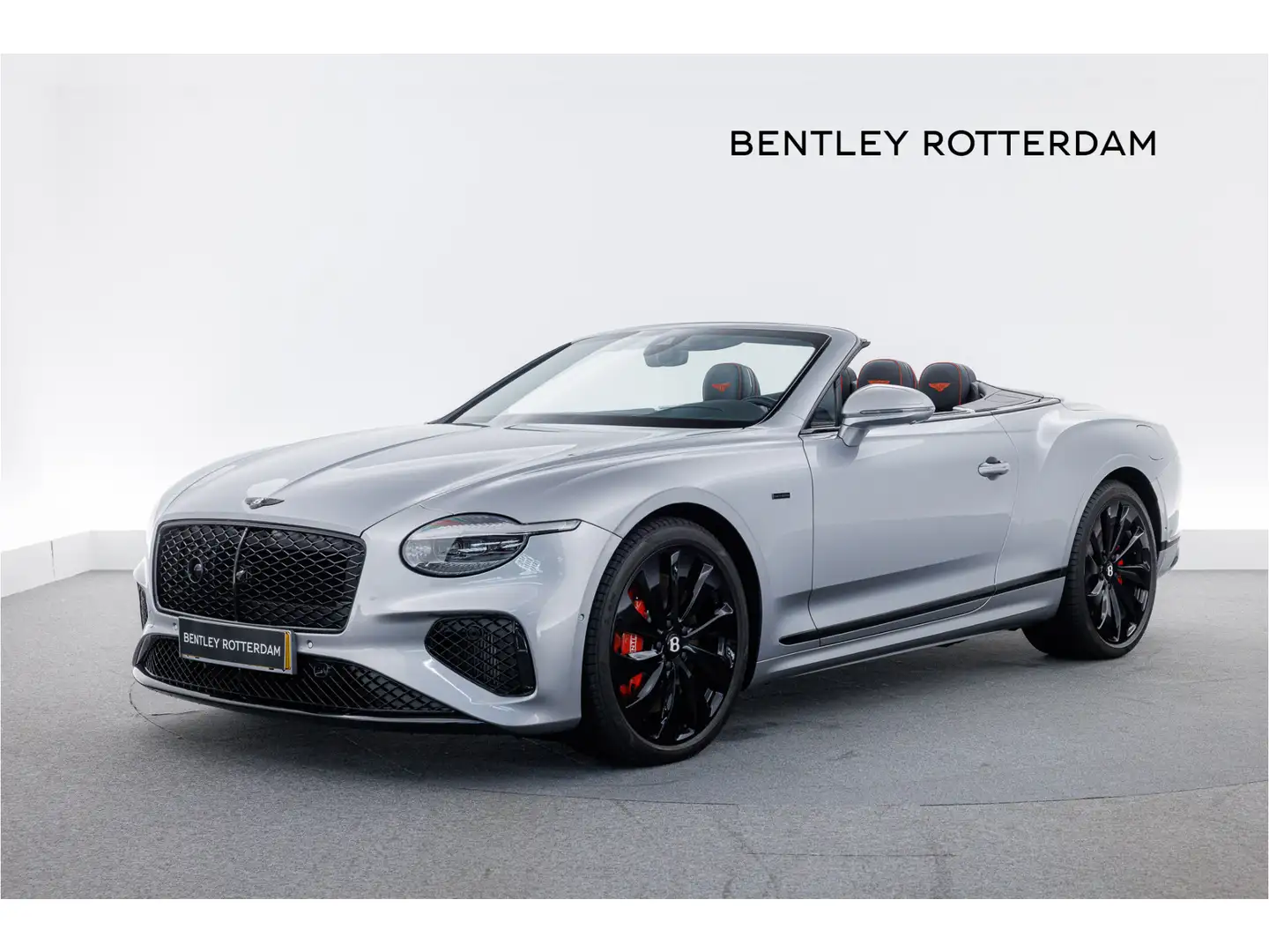 Bentley Continental GTC Black Edition V8 Hybrid MY2025 Gris - 1