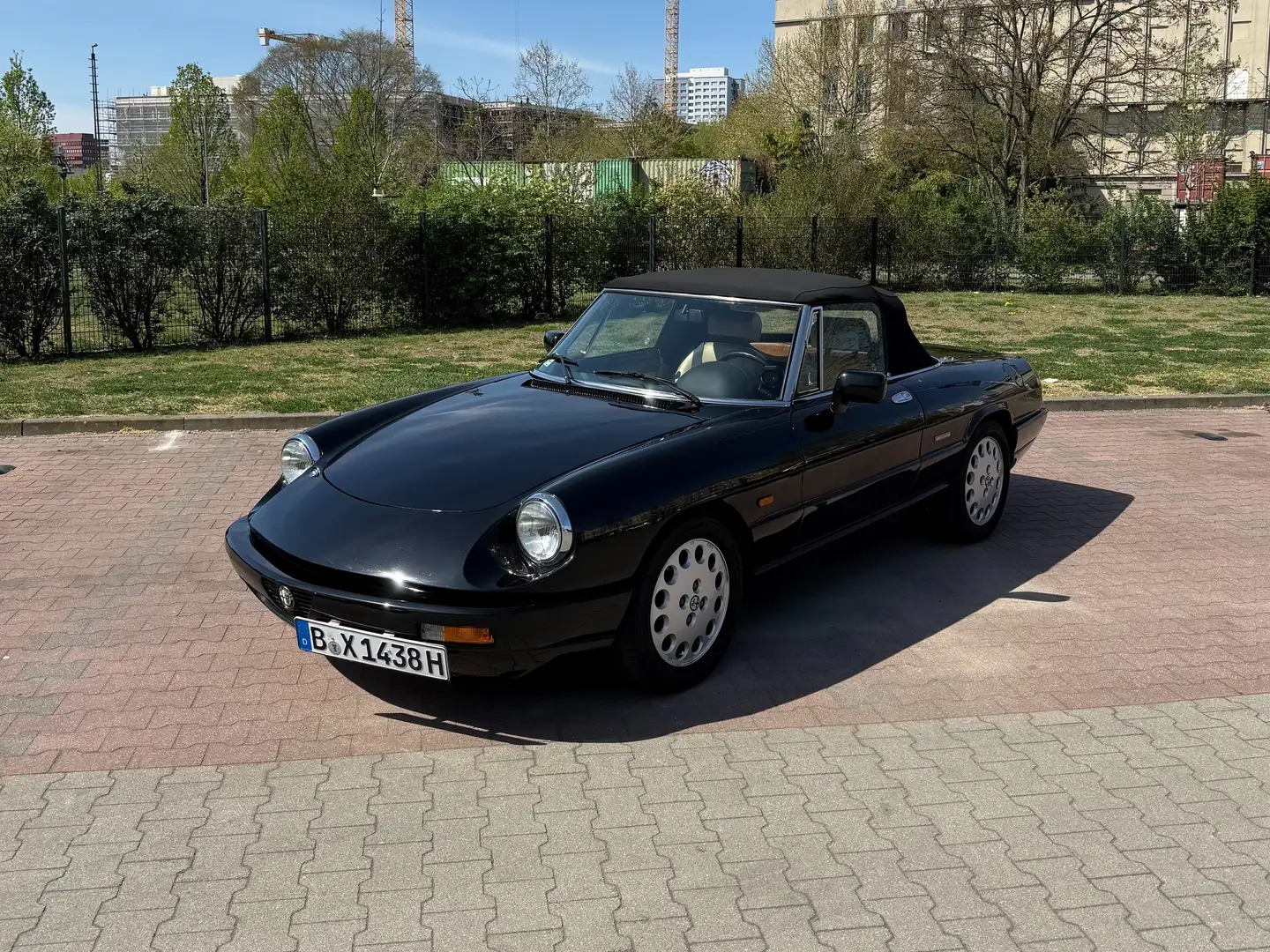 Alfa Romeo Spider Spider 2.0 Schwarz - 1