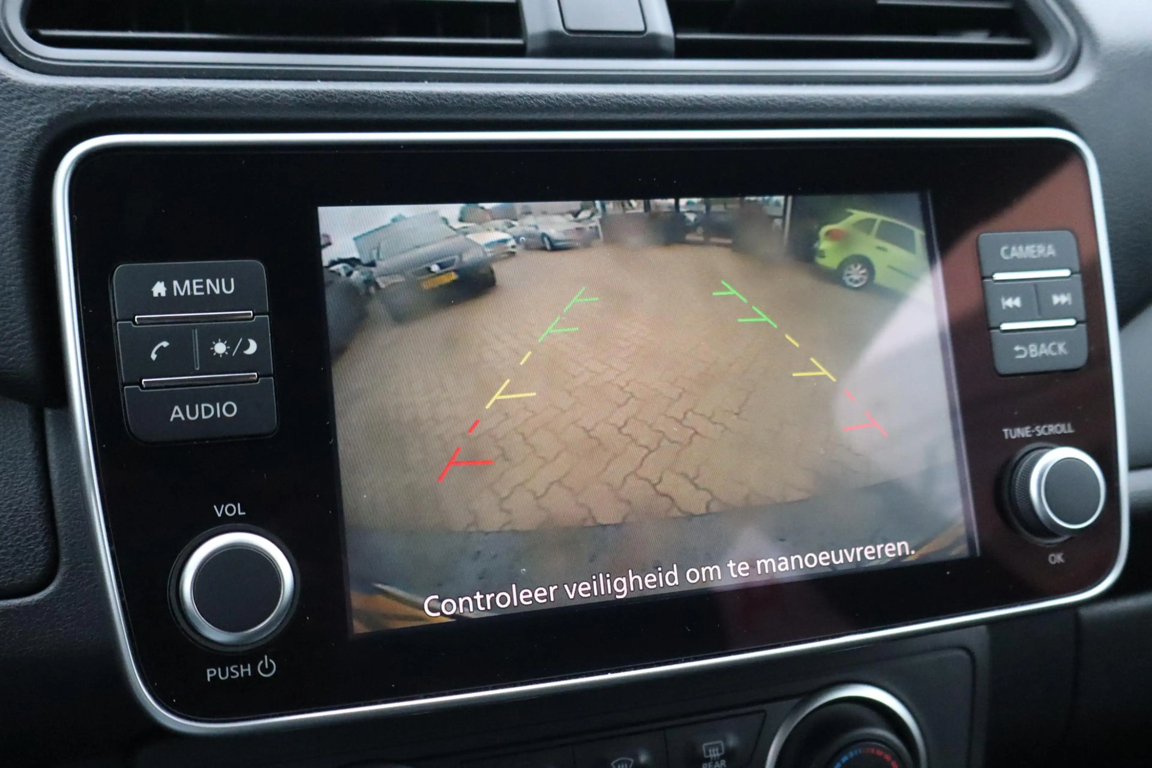 Nissan Leaf Tekna 40 kWh | SOH 92,1% | ProPilot | Active cruis — photo 6