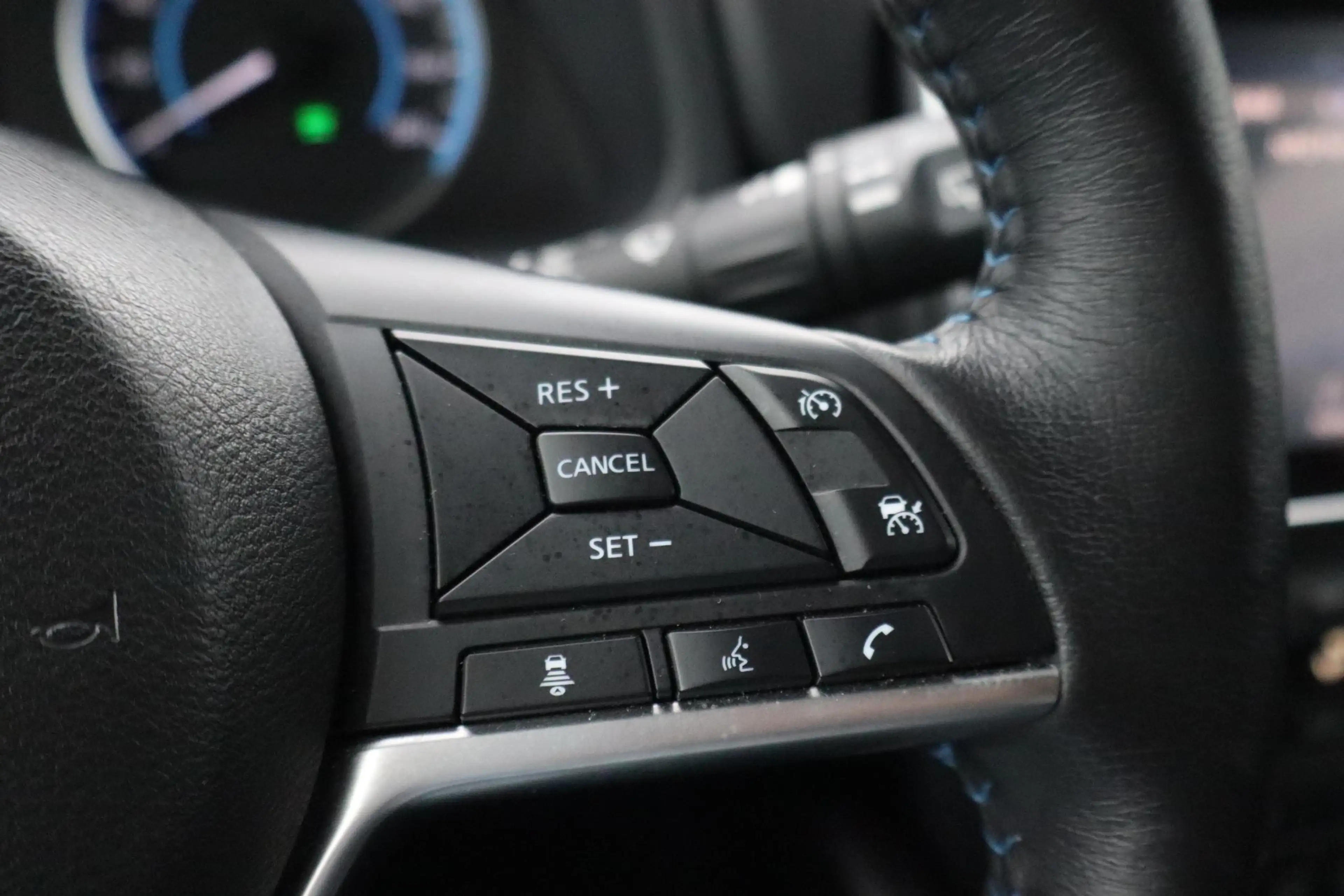Nissan Leaf Tekna 40 kWh | SOH 92,1% | ProPilot | Active cruis — photo 17
