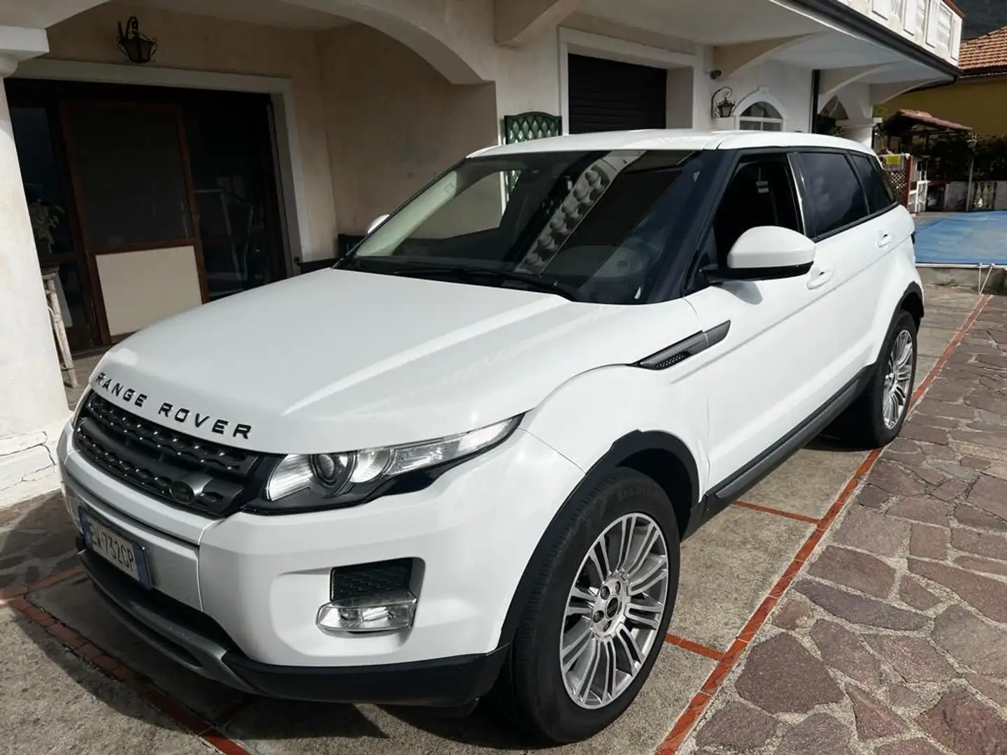 Land Rover Range Rover Evoque 5p 2.2 td4 Pure 150cv - 1