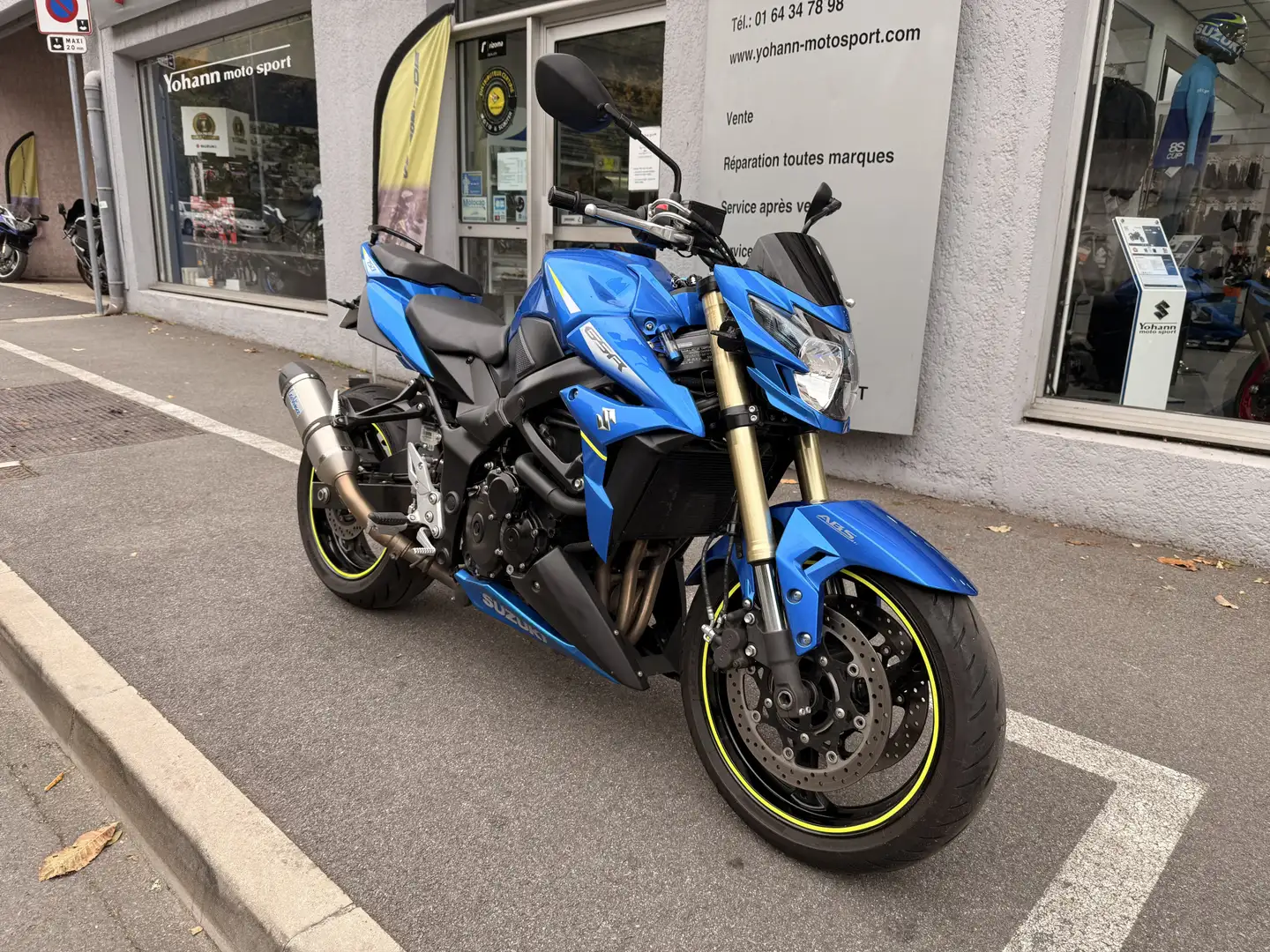 Suzuki GSR 750 Bleu - 2