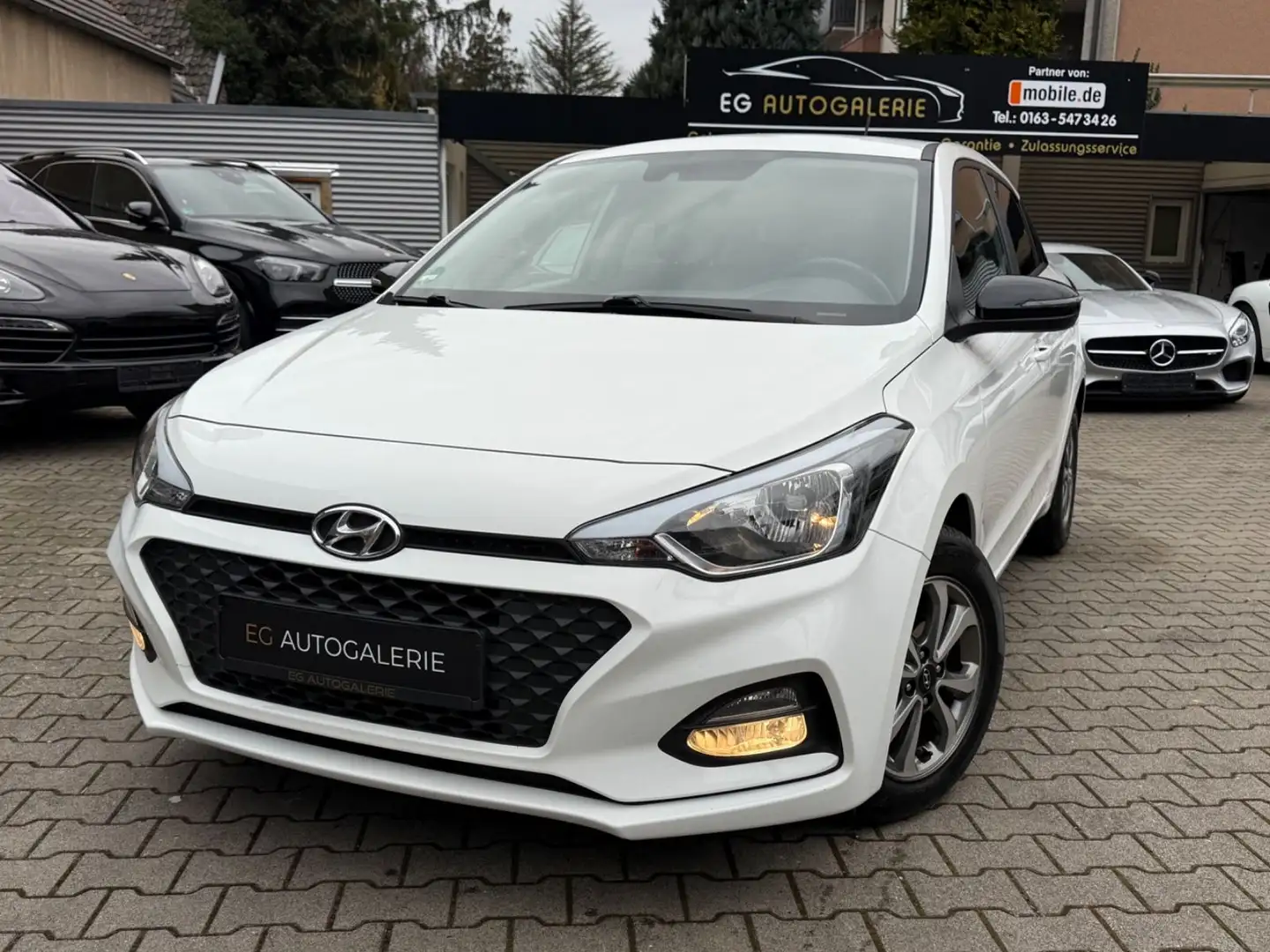 Hyundai i20 YES!*KAMERA*SHZ*TÜV-2027 Weiß - 2