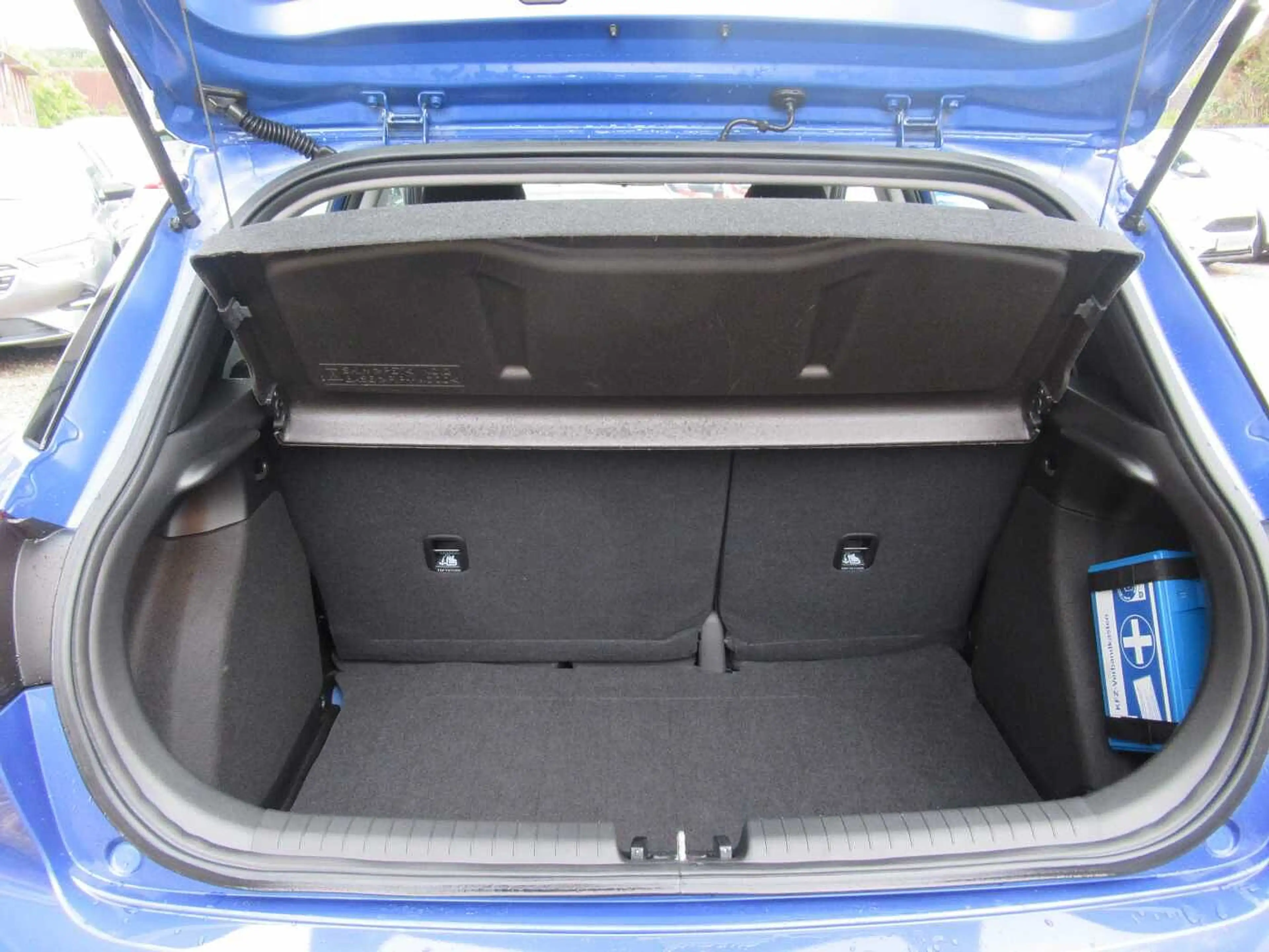 Hyundai i20 1.2 Active — photo 14
