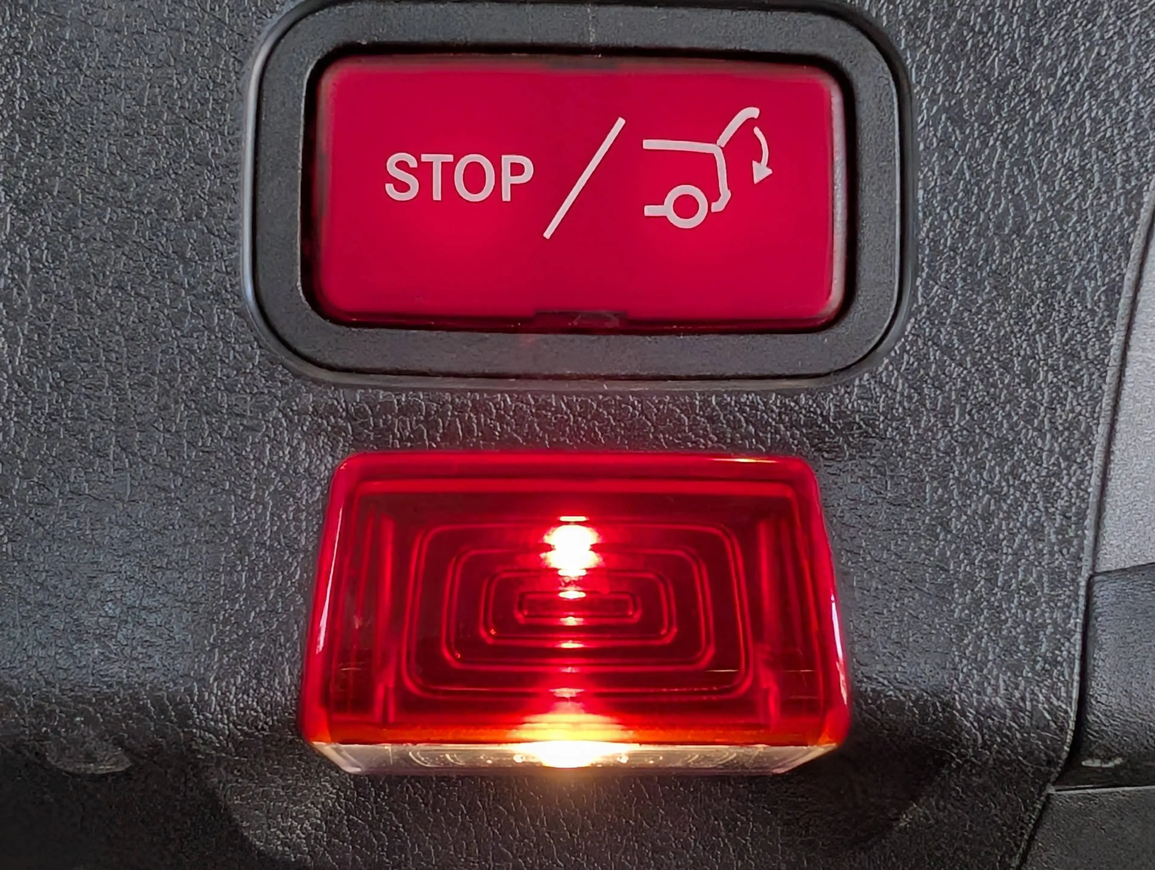 Mercedes-Benz CLA 180 d ShootingBrake 7GTRONIC **FULL LED-CRUISE-NAVI CUIR SPORT** — photo 14