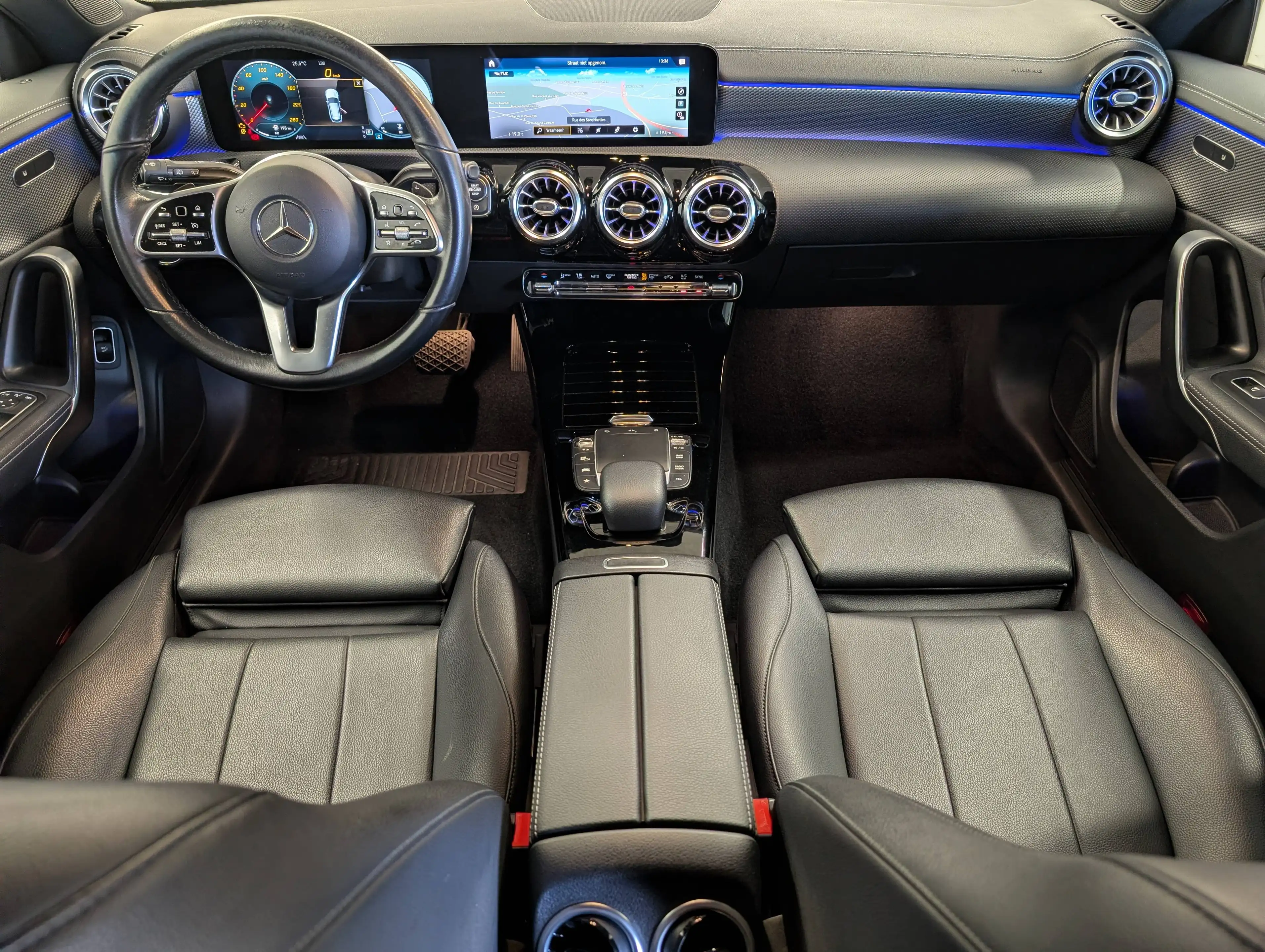 Mercedes-Benz CLA 180 d ShootingBrake 7GTRONIC **FULL LED-CRUISE-NAVI CUIR SPORT** — photo 5