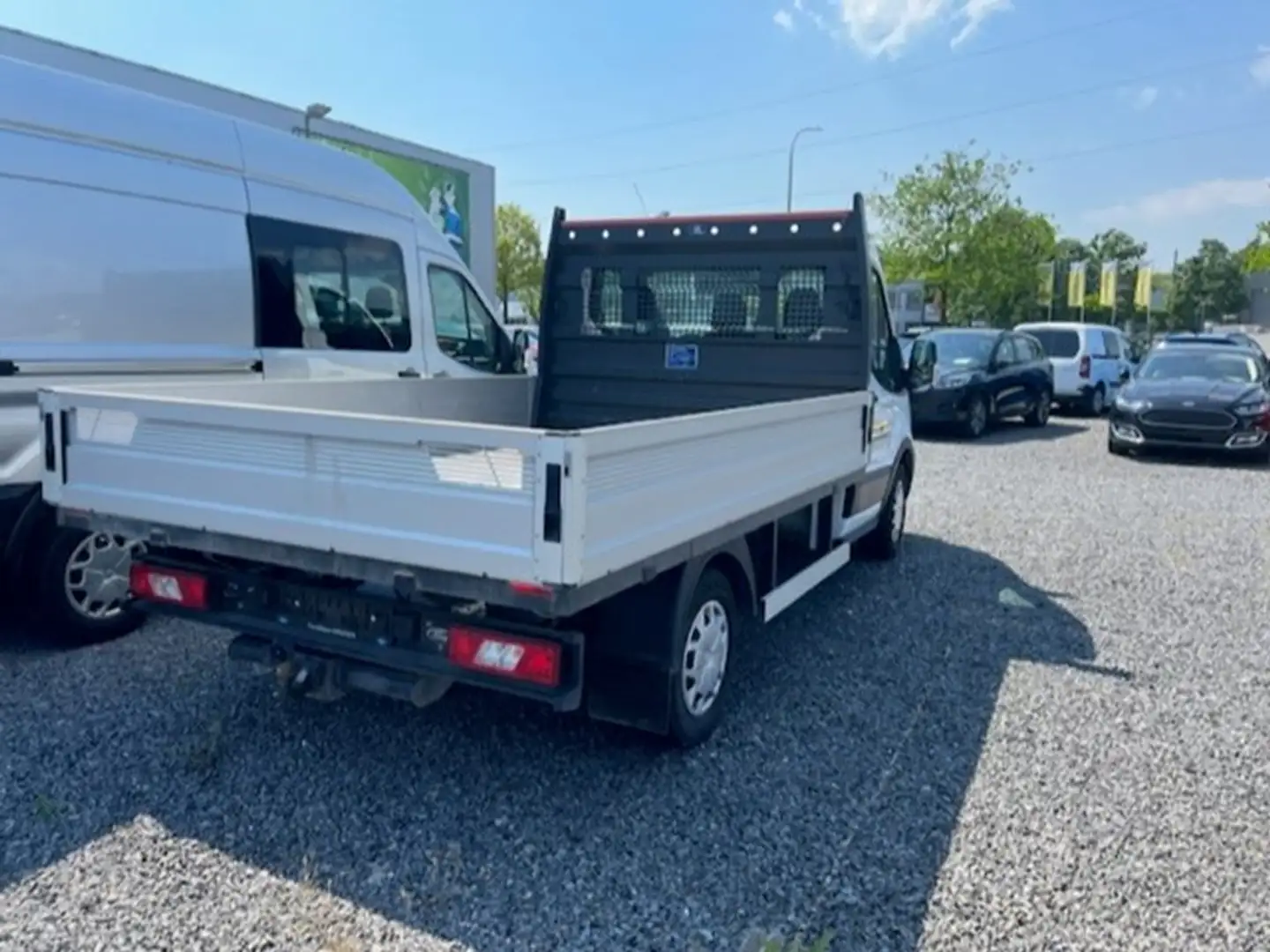 Ford Transit Chassis cabine met laadbak 350M 2.0tdci 130pk 3150 Blanc - 2