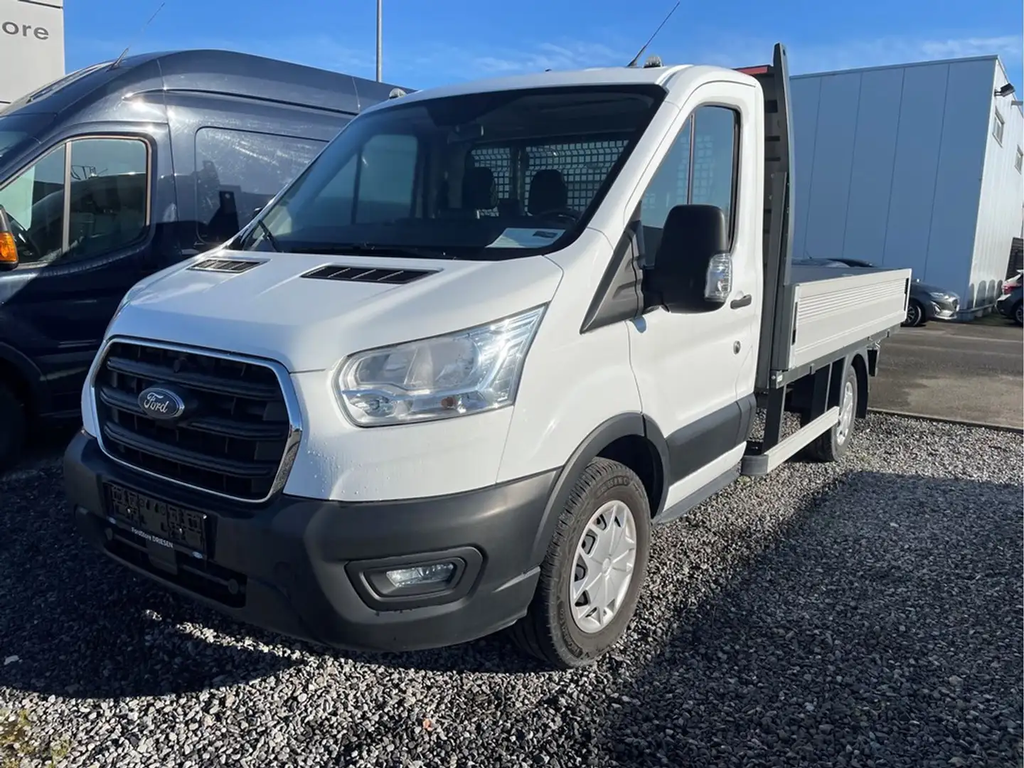 Ford Transit Chassis cabine met laadbak 350M 2.0tdci 130pk 3150 Wit - 1