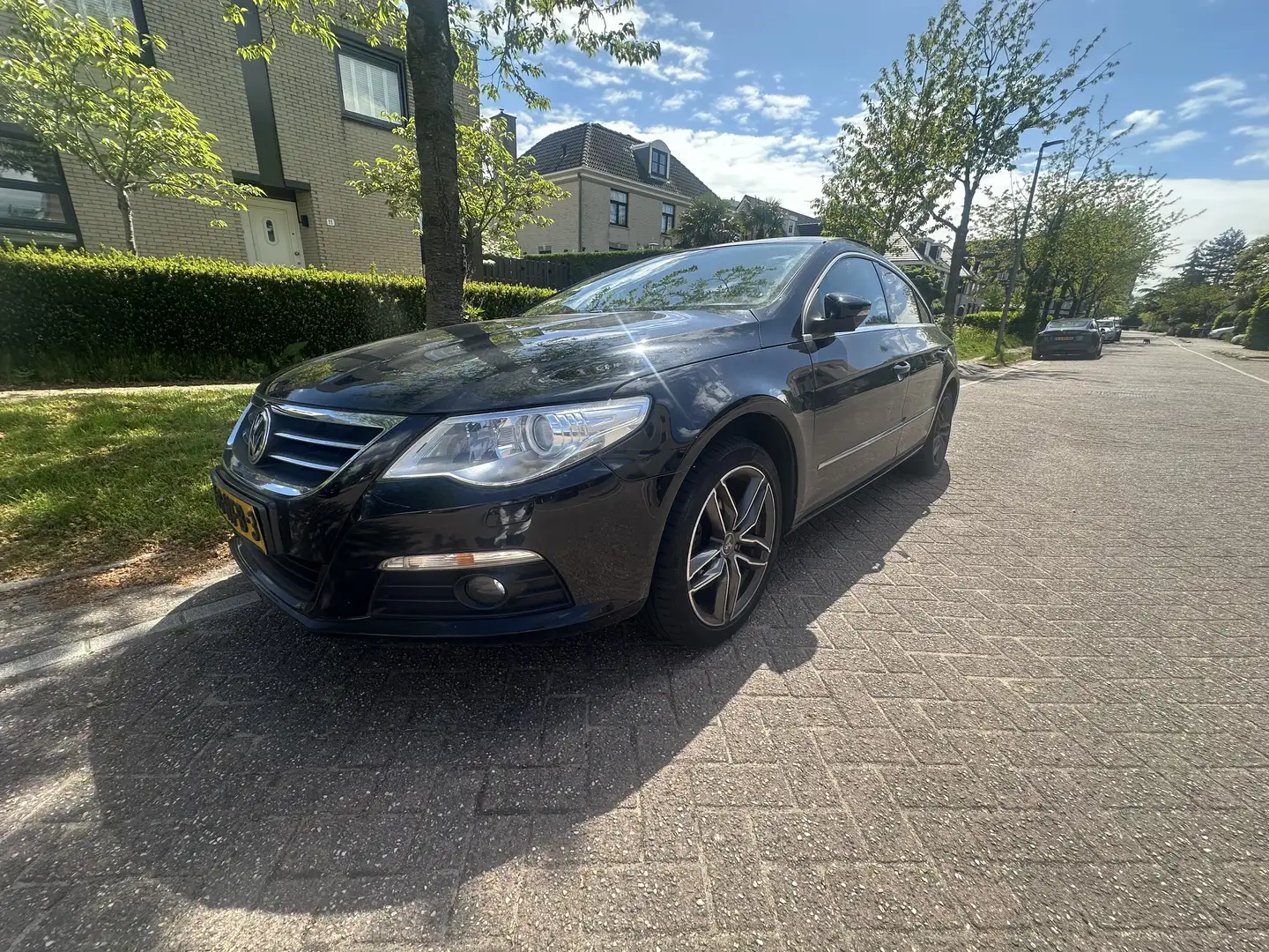 Volkswagen Passat CC 1.8 TSI 4p. Noir - 1
