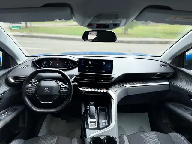 Peugeot 3008 view 13
