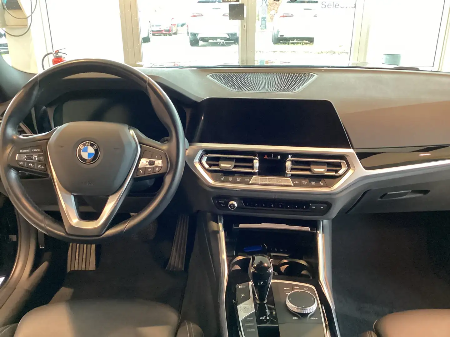 BMW 318 d Touring Sport Line DAB WLAN ACC + Stop&Go Noir - 2