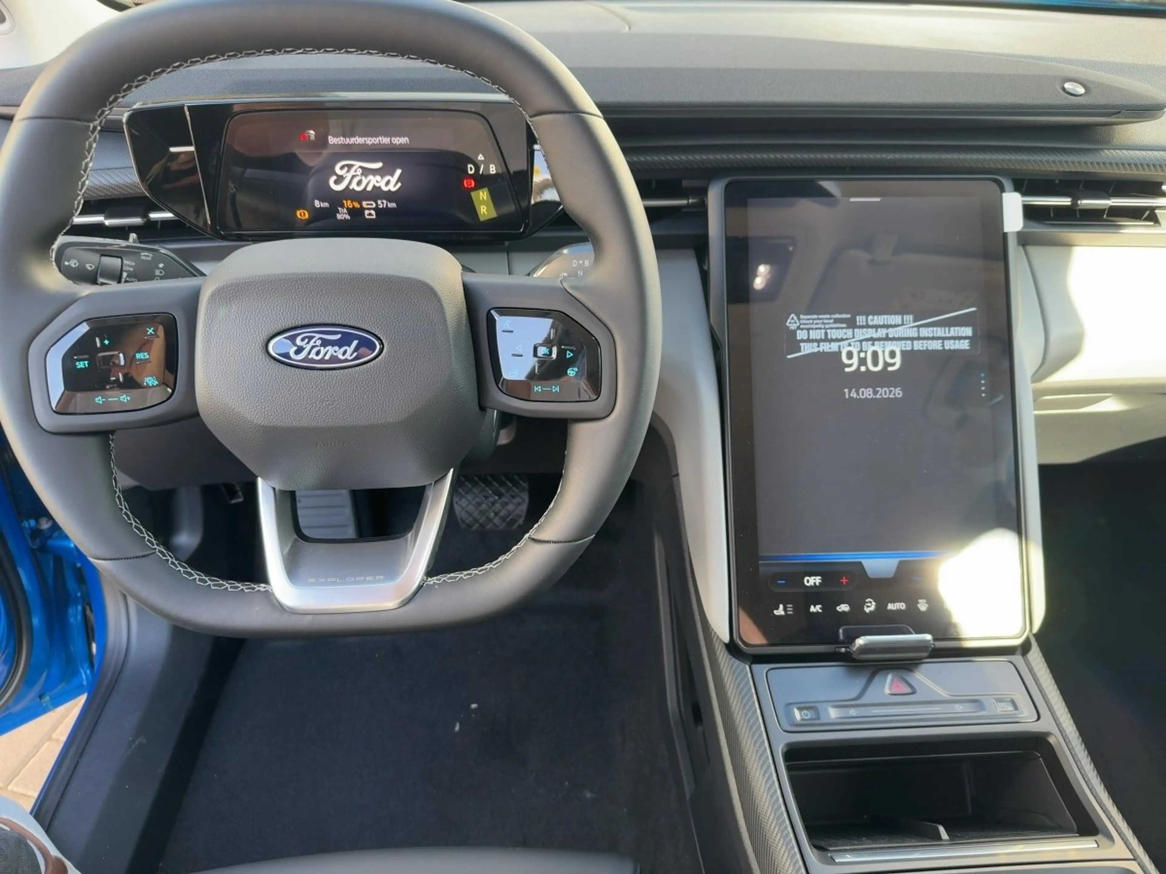 Ford Explorer RWD (Standard Range 52kwh) Premium AHK — photo 10