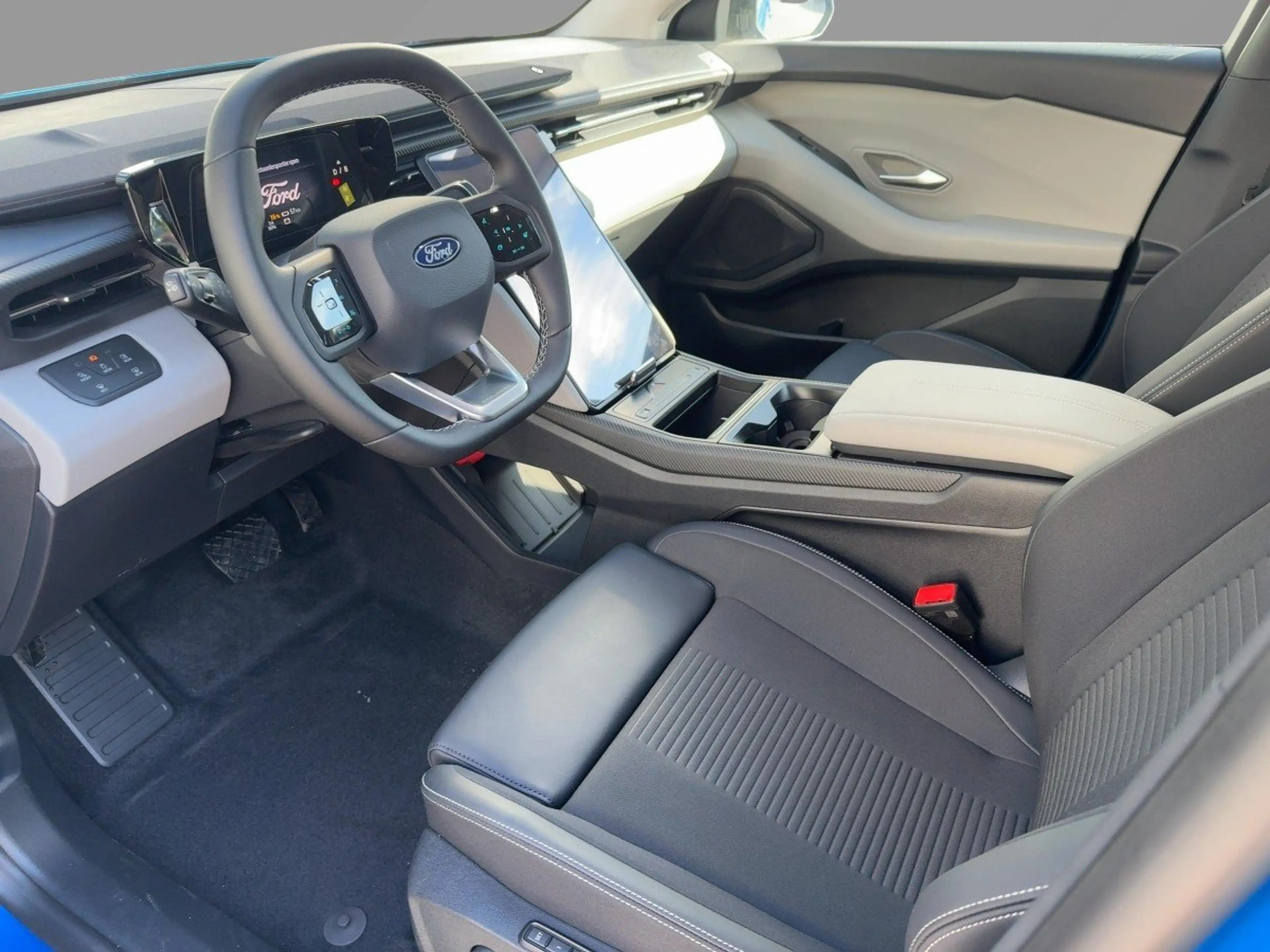 Ford Explorer RWD (Standard Range 52kwh) Premium AHK — photo 8