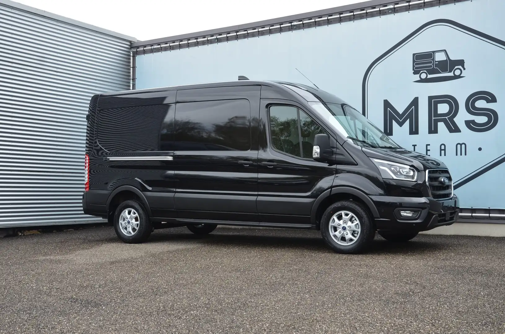 Ford Transit 2.0TDCI- L3H2- LIMITED- AUTOMAAT- NIEUW- 39600+BTW Black - 1