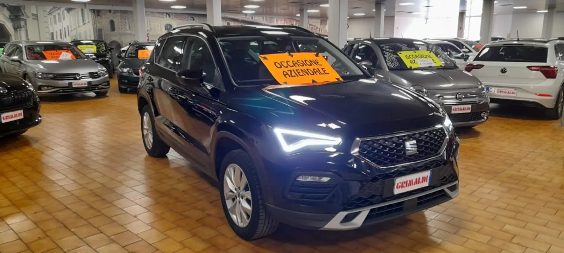 SEAT Ateca 1.0 TSI Business FULL LED Grigio - 2