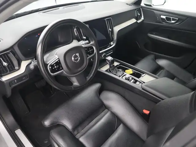 Volvo V60 view 7