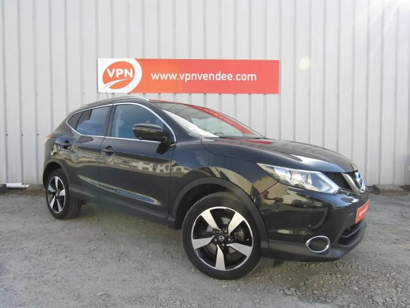 Nissan Qashqai 1.6 dCi 130ch N-Connecta Schwarz - 1